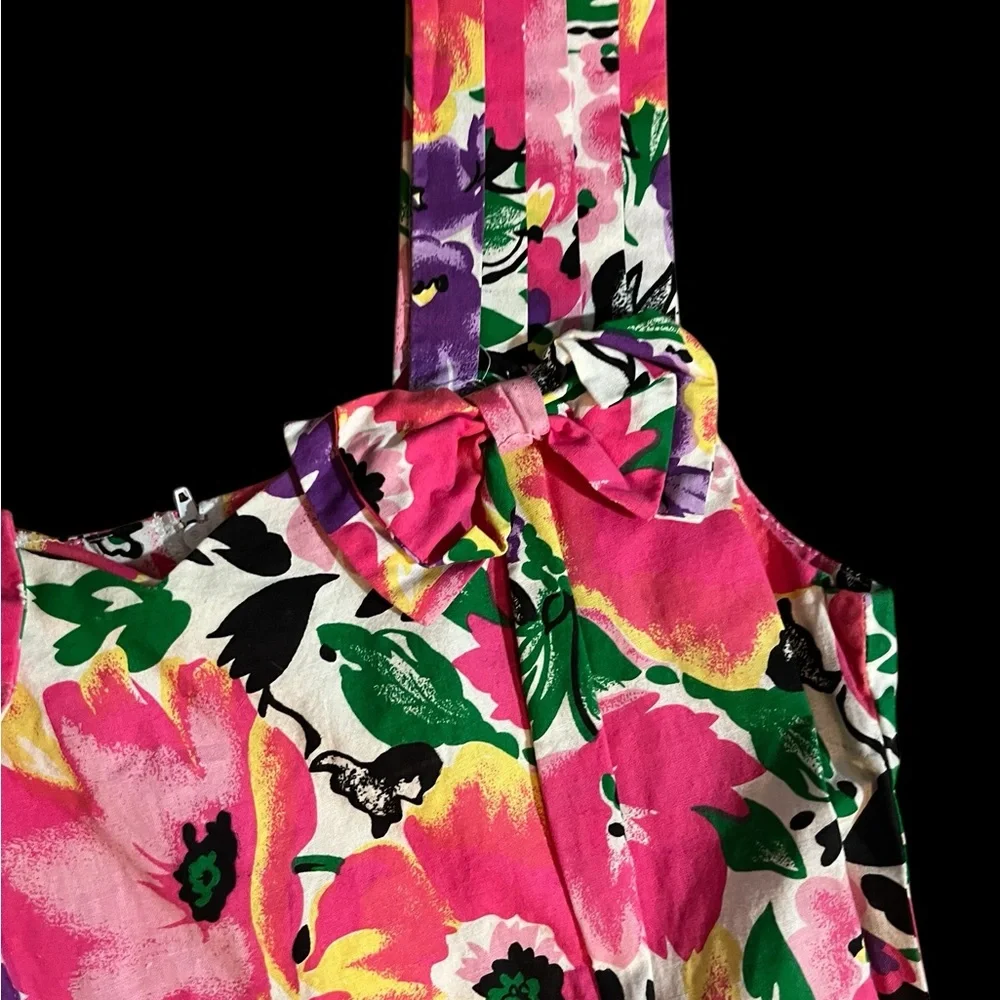 Fun Floral 90โs Dress with flair skirt - - Picture 4 of 13